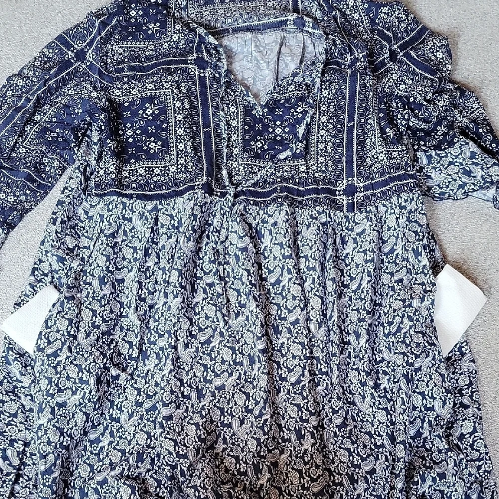 Suzanne Betro Boho Tyle Navy and White Floral Patterned Dress Size XL - Picture 8 of 10